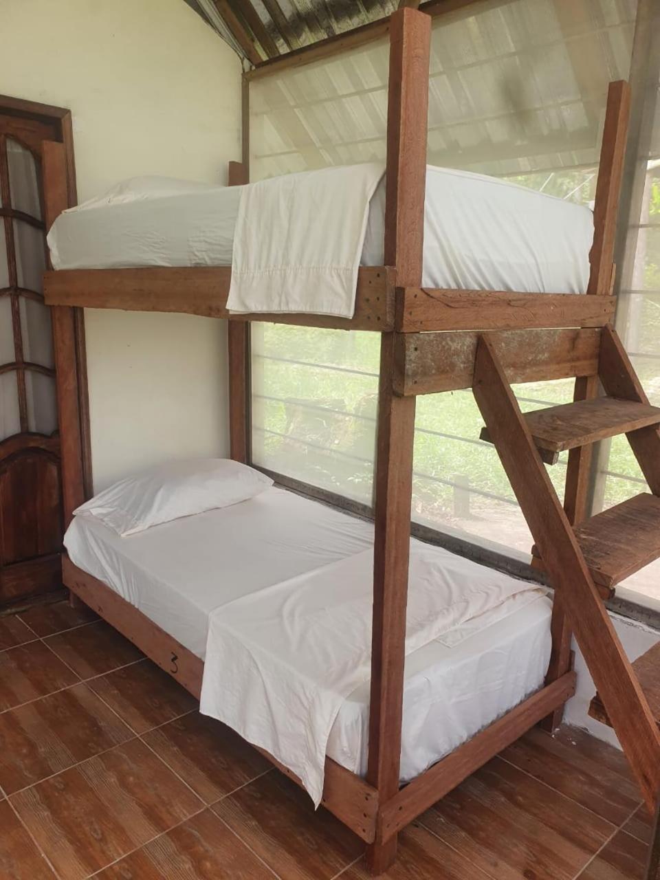 Hotel Karupa Amazonas Leticia Exteriér fotografie